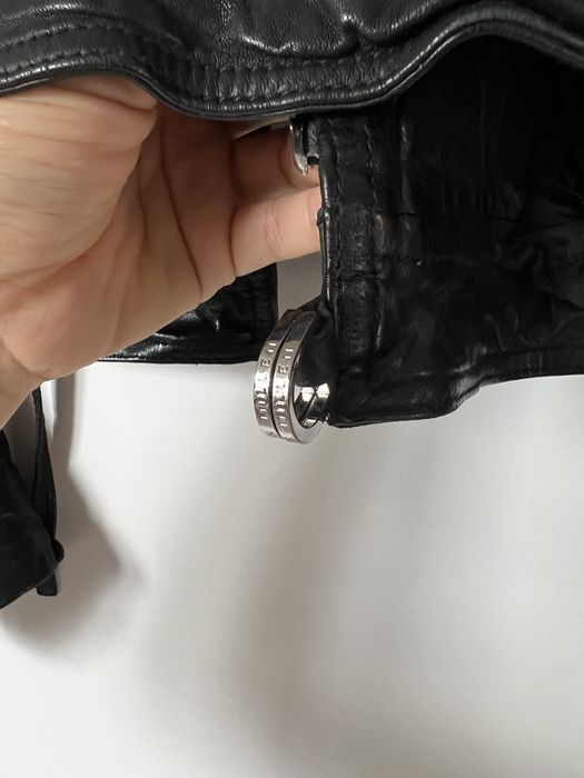 Продам кожанку Karen Millen