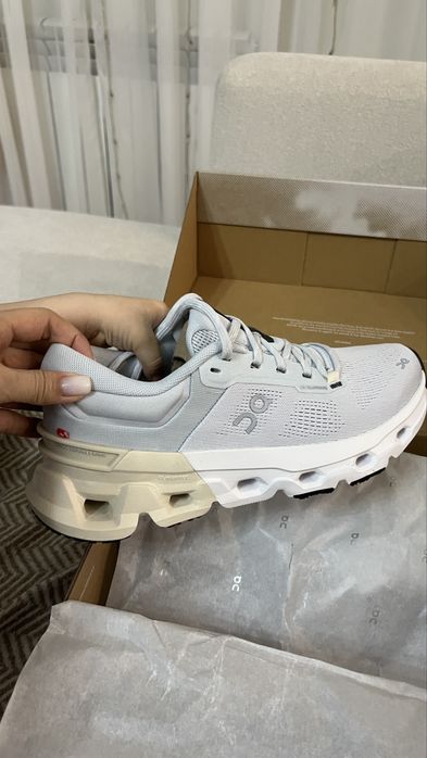 Кроссовки ON RUNNING