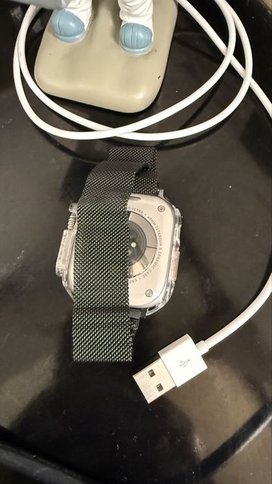 Срочно Продаю Apple Watch Ultra 2 (Black Titanium, 49 мм, GPS +