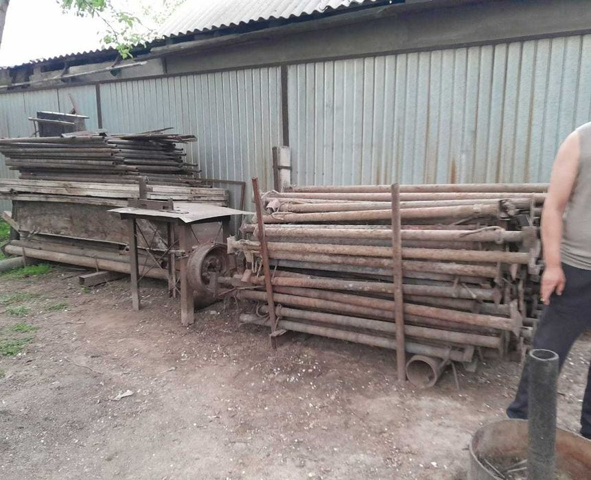 Стойки телескопические