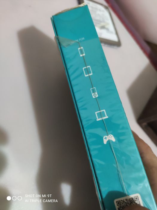 Продам наушники Celebrat