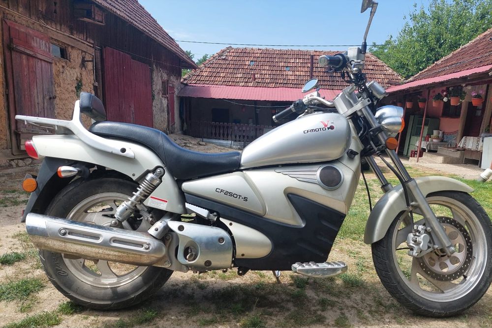 Vând chopper de 250 cfmoto