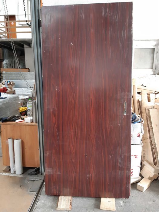 Метална двукрила врата - Нова с лек фабричен дефект