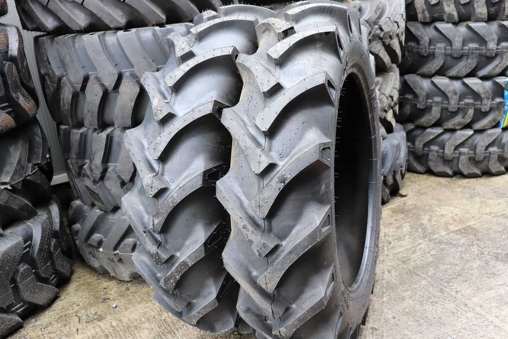 Cauciucuri noi 11.2-28 BKT 8 pliuri anvelope pentru tractor FIAT spate