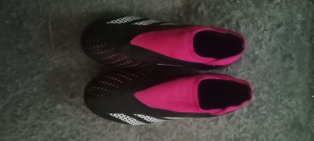 Adidas  predator бутсы Срочно