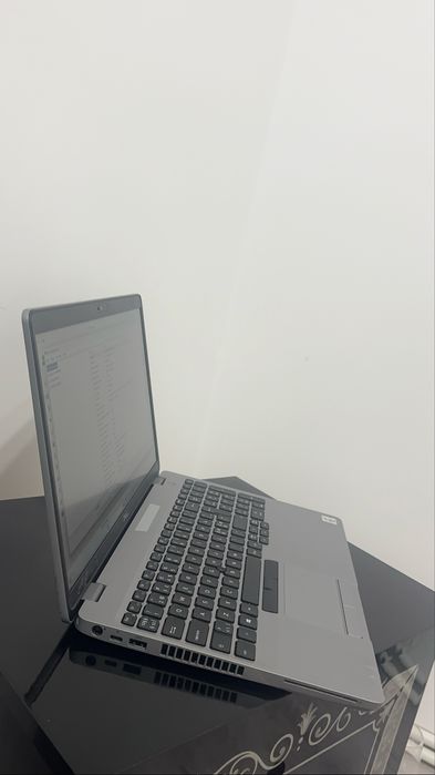 Vând Dell Latitude 5510