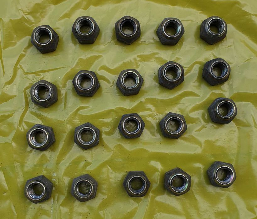 Джанти с гуми Тойота 15"-5×100+2 комплекта ориг. тасове и 20бр. гайки