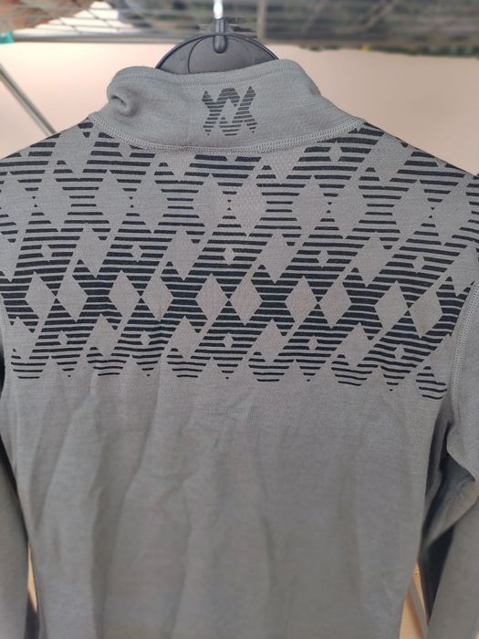 Продам кофту Volke р.44