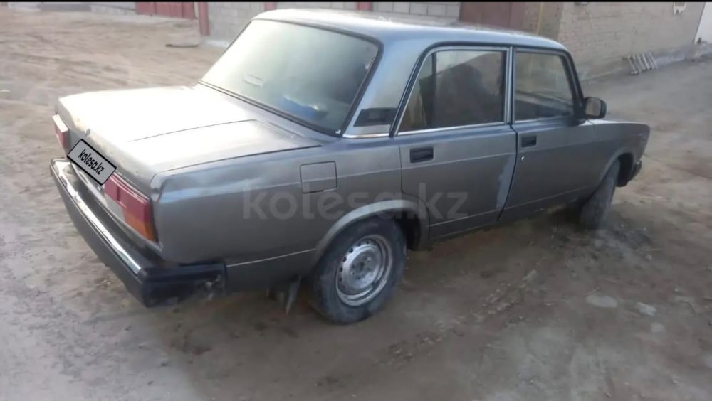 Срочно продам машину.