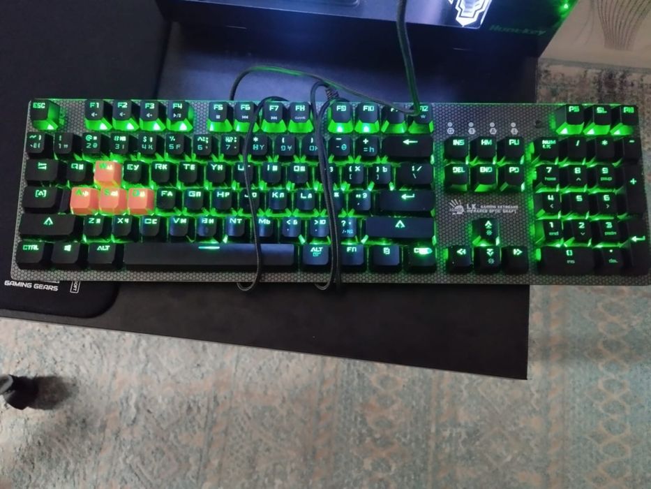 клавиатура Bloody B810R