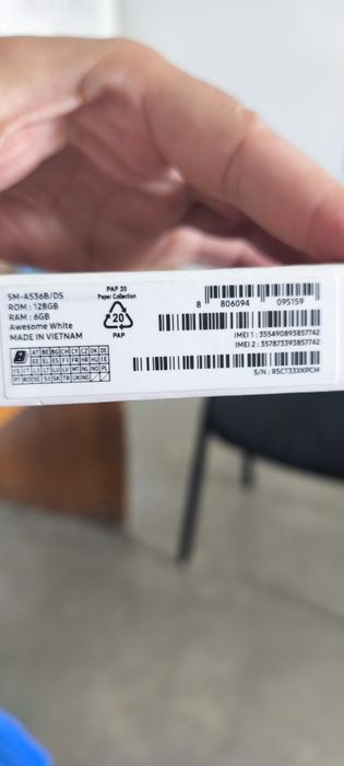Продавам Samsung Galaxy A53 5G с 128 GB вградена памет.