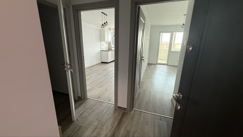 Vand apartament cu loc de parcare in interior, cartoer Fiald