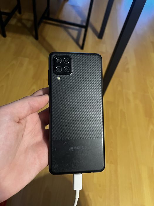 Samsung A12 black