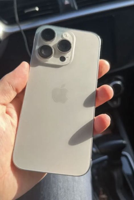 Айфон 15 про титан