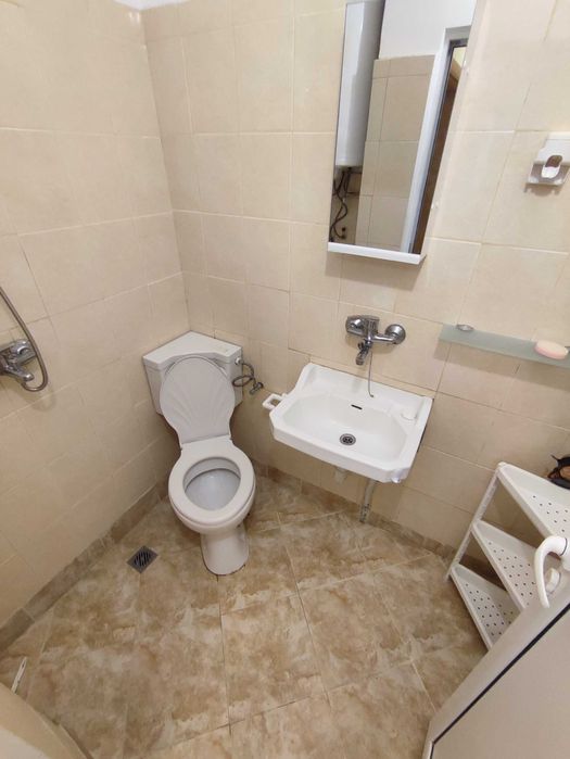 Дава се под наем Двустаен апартамент в Варна, Общината - 60 кв.м за 380 € - Снимка #5