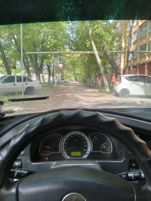 Neksiya 2 super sons tramblyor