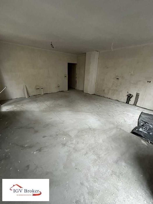 Тристаен апартамент пред Акт 16