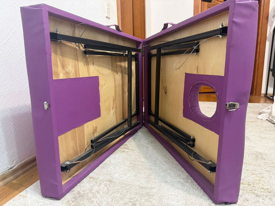 Продам массажную кушетку.