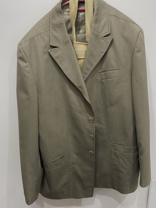 Костюми от Hugo Boss Zara ,Maniac и Angelo rotrico