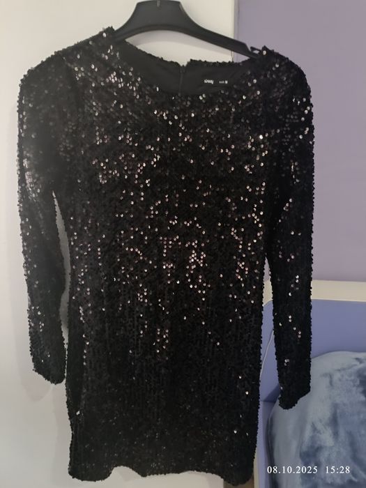 Къса рокля с пайети