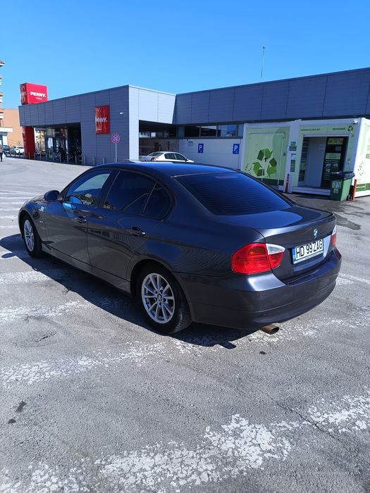 Vând BMW e 90 2 litri benzina !