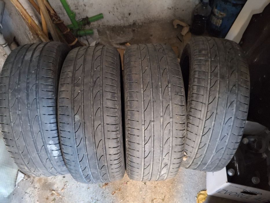 4 Cauciucuri mărimea 235/55 R17