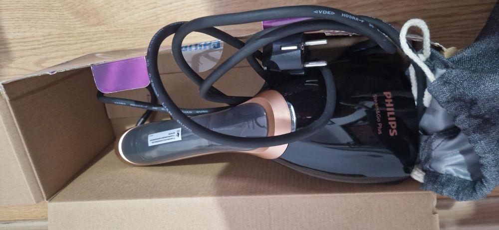 Vând aparat de calcat vertical