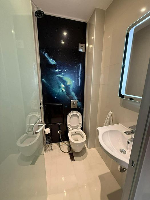 Дава се под наем Тристаен апартамент в София, Център - 100 кв.м за 1095.99 € - Снимка #9