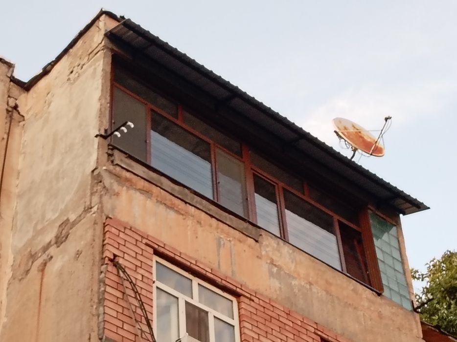 Установка козырька, бесшумные козырьки, мойка фасада, альпинисты