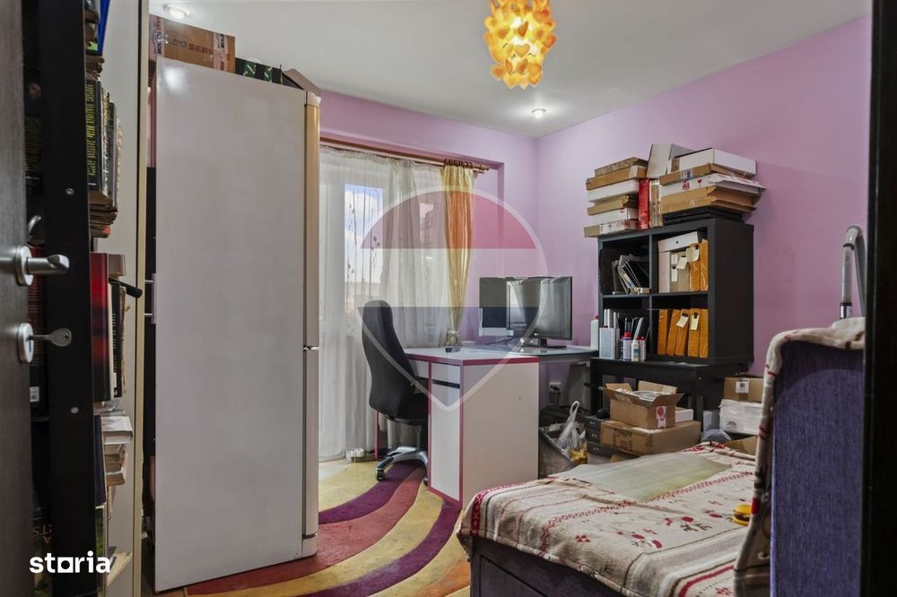 Apartament cu 4 camere de vânzare în zona Sebastian