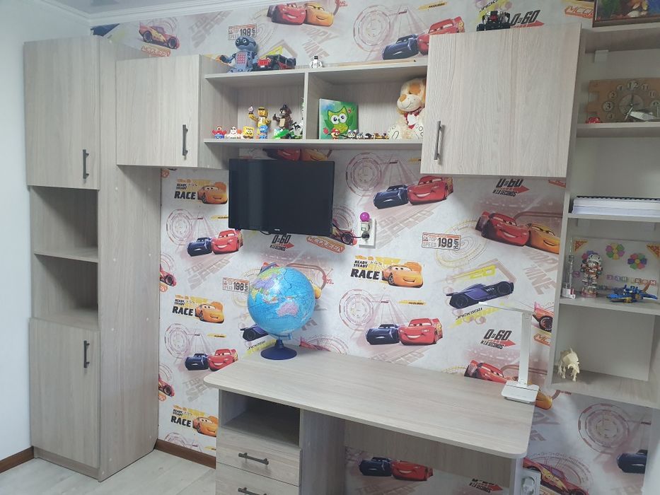 Продам спальный гарнитур в комплекте