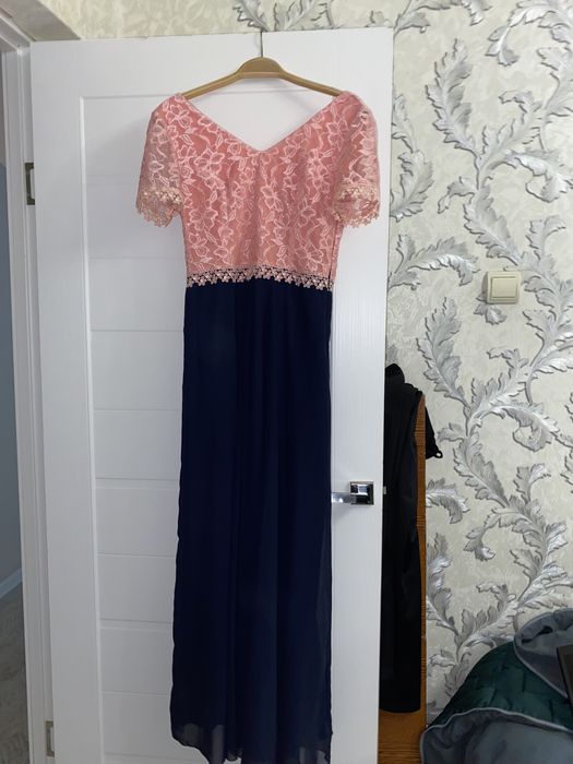 Женское вечернее платье