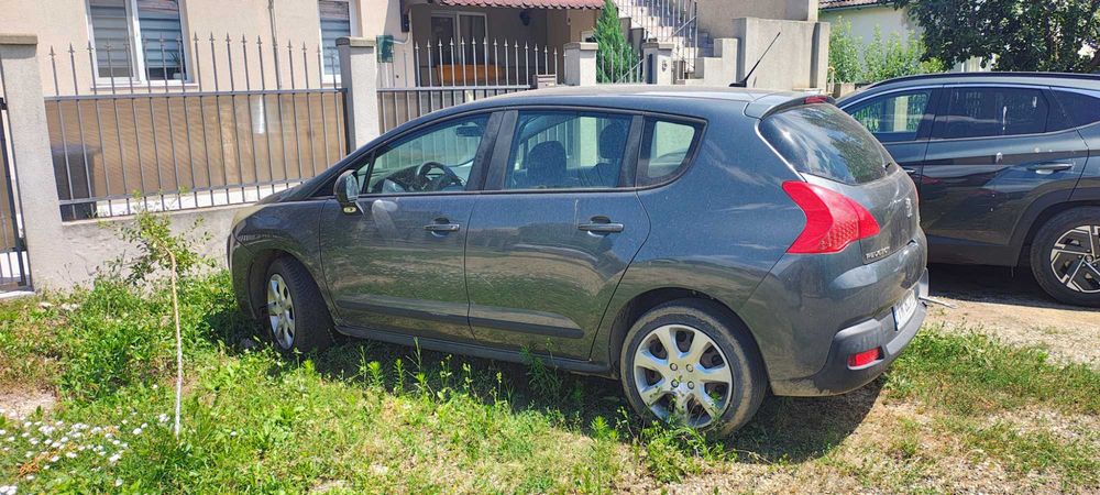 PEUGEOT 3008 2015