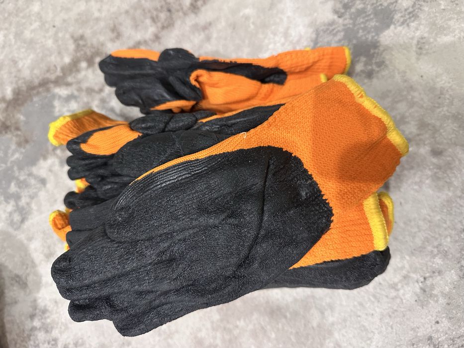 Перчатки рабочие.