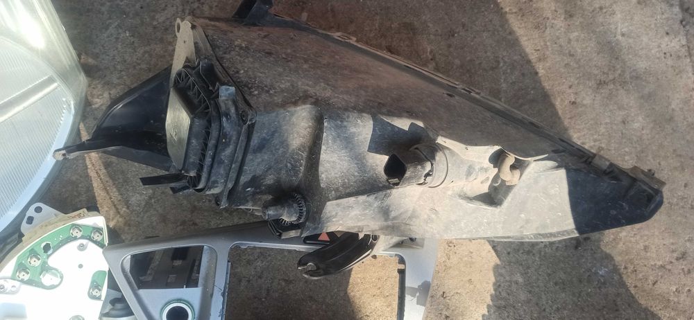 Фарове, стопове, километраж Форд фокус