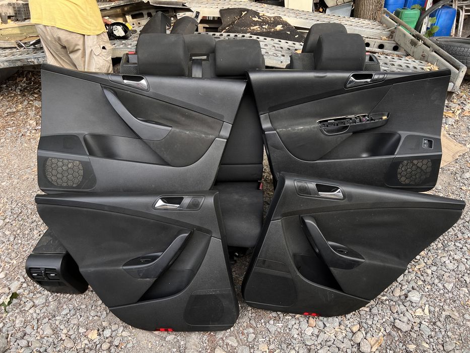 Кори за вратите Passat b6 здрави