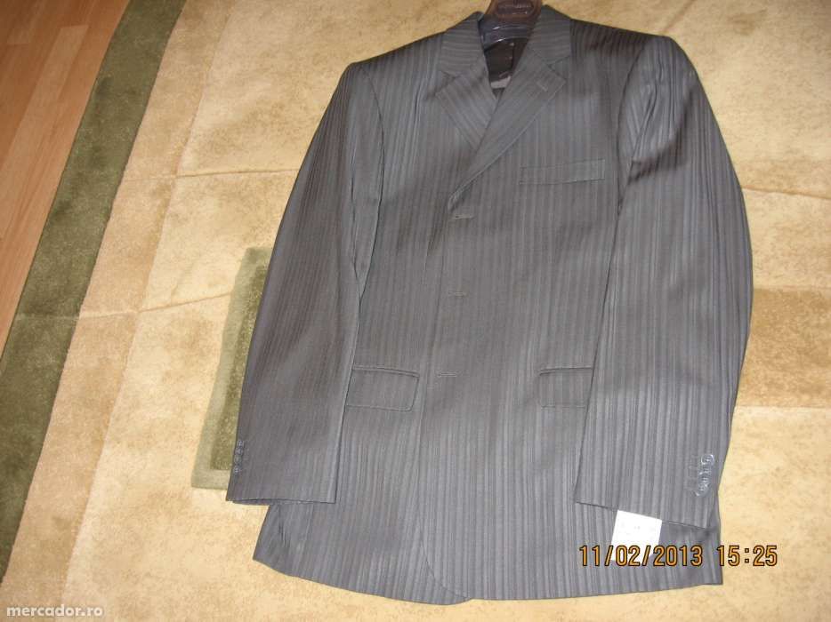 vand convenabil costum nou barbatesc