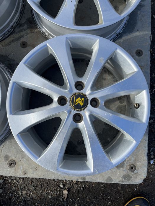 Диски r16 4x100 Hyundai ,kia