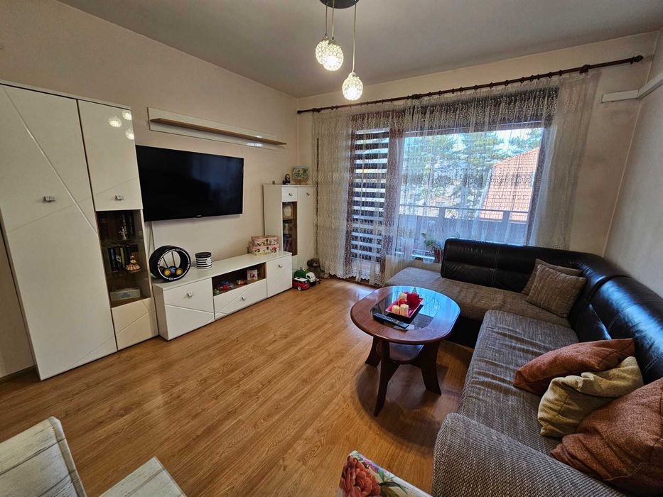 Продава се Тристаен апартамент в Велинград - 105 кв.м за 1496 €/кв.м - Снимка #1