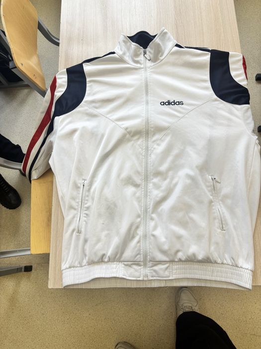 адилас ветровка
