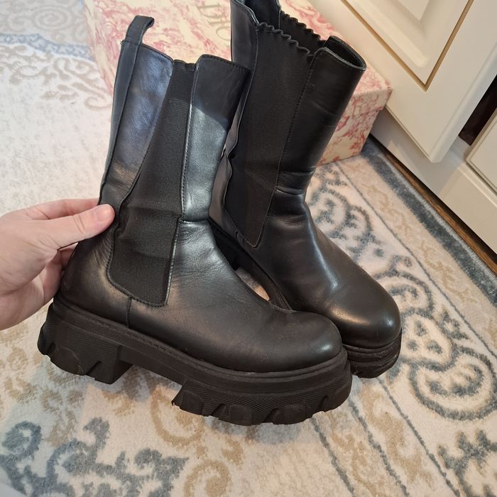 Женские ботинки кожаные