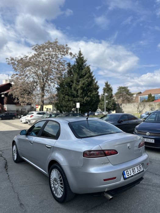 vand sau schimb Alfa 159