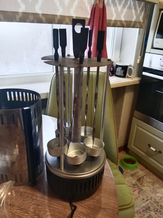 Продам эоектромангал.