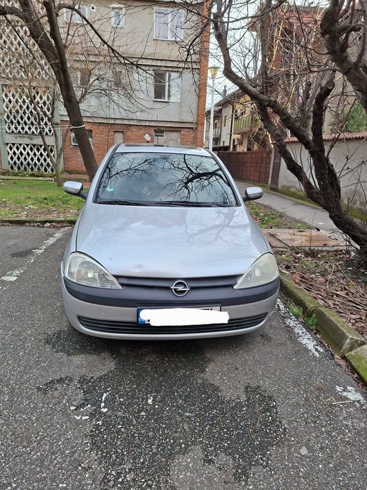 Vând Opel Corsa cu 2 uși