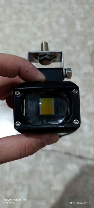 Продам новые светодиодные фары 12V