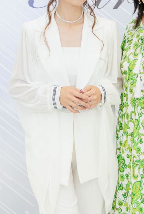 Пиджак белый /.