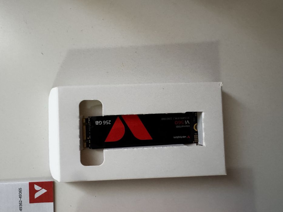 Hard disk SSD Verbatim Vi560 SATA III M2 256gb Nou