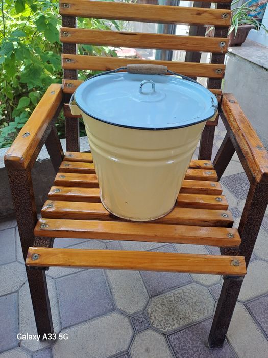 Продаётся ведро эмалированное