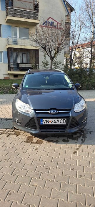 Vând Ford focus 2