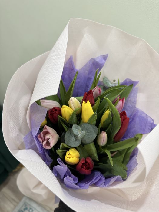 Букет 17 и 15 тюльпанов